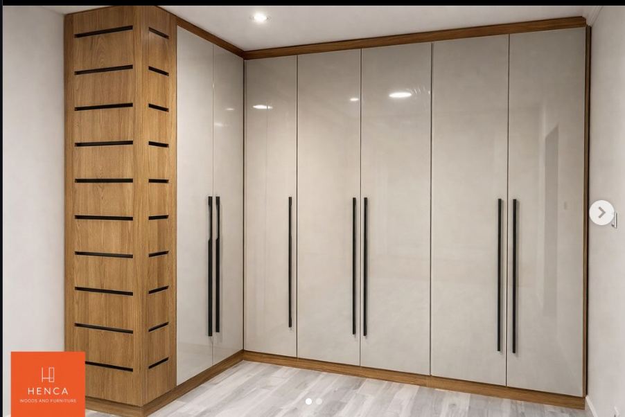 Corner Fitted Wardrobe, Glossy Finish