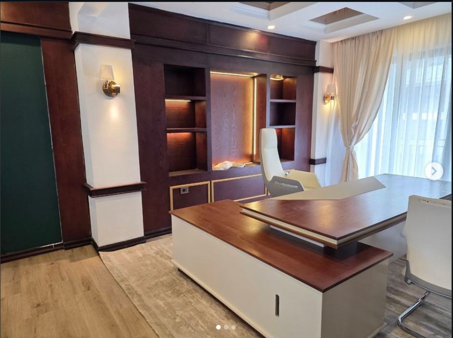 Executive Office Desk Set with Built-In Shelving